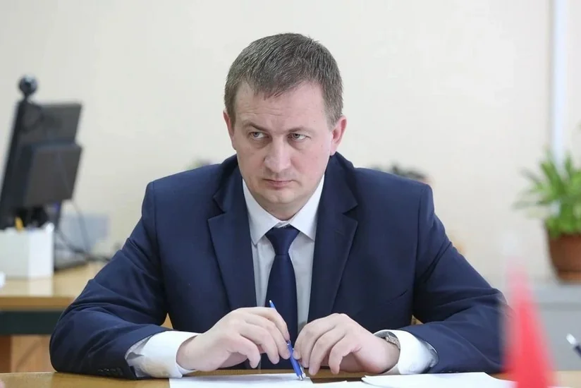 Aleksandr Turçin Bakıda Azərbaycan-Belarus lift yığım müəssisəsini ziyarət edib