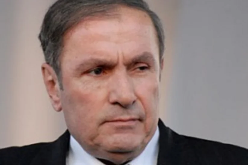 ​Qardaşı oğlu Ermənistanın keçmiş prezidentinin ata evini girov qoyub