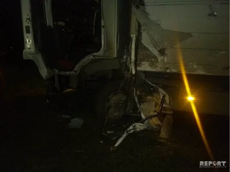 Qaxda mikroavtobus yük avtomobili ilə toqquşub, ölən və xəsarət alan var - FOTO - VİDEO - ƏLAVƏ OLUNUB