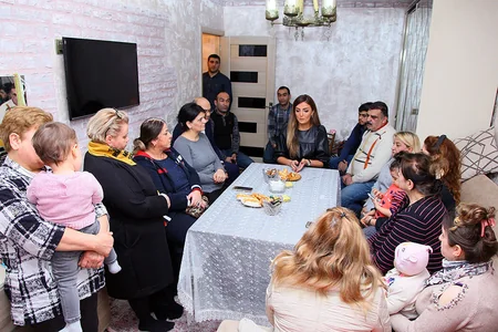 Deputatlığa namizəd Könül Nurullayeva seçicilərlə görüşüb - VİDEO