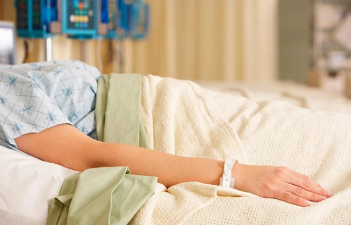 Bakıda avtomobillə vurulan gənc komaya düşdü