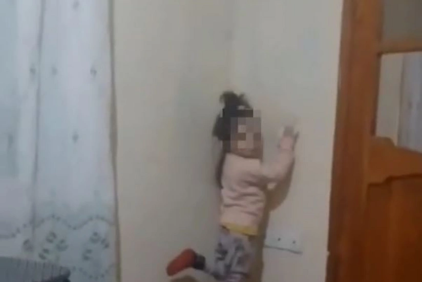 Övladına işgəncə verən ana saxlanılıb, cinayət işi başlanılıb - YENİLƏNİB