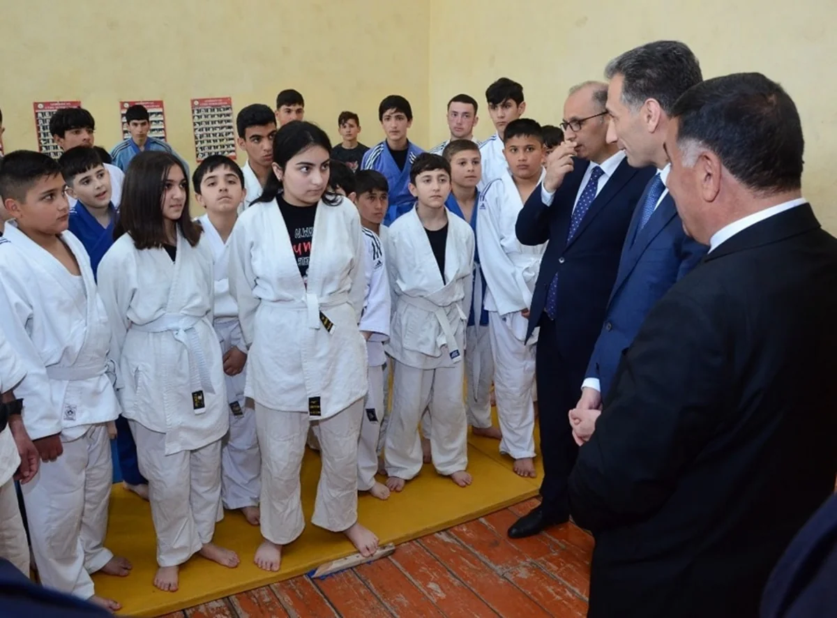 Rəşad Nəbiyev Sabirabadda cüdoçularla görüşüb