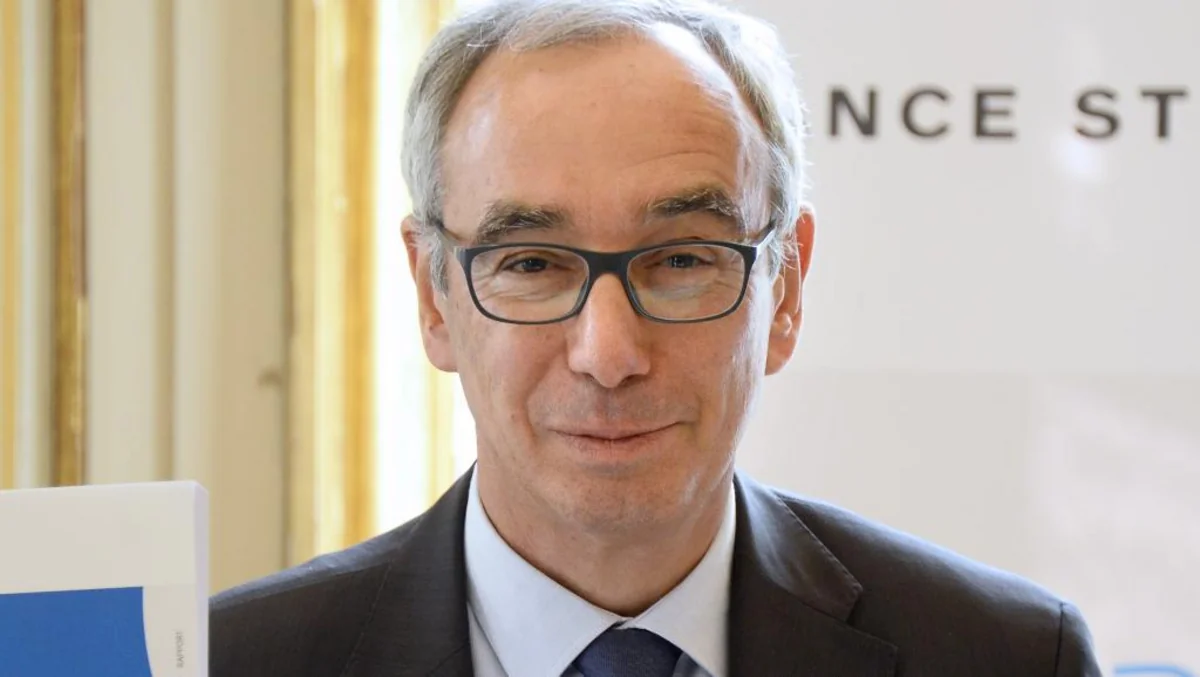 Müşavir: Emmanuel Makron Brexit üzrə sərt mövqe tutacaq
