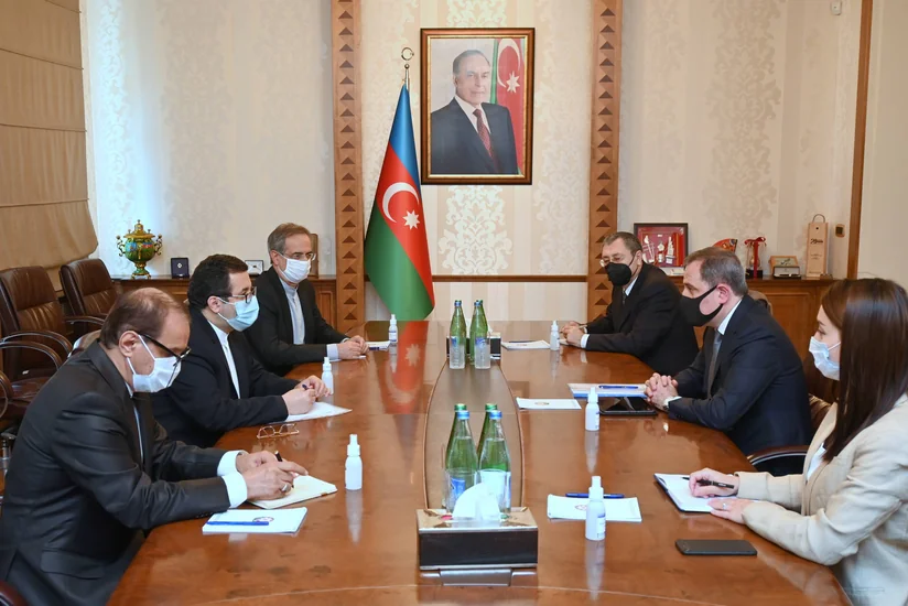 Ceyhun Bayramov İranın Azərbaycanda səlahiyyət müddəti başa çatan səfiri ilə görüşüb