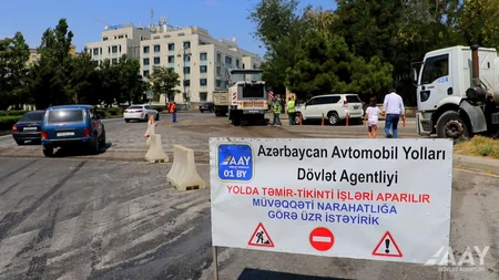Bakının Tbilisi prospektində təmir işləri aparılır
