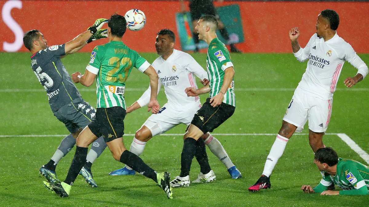 Реал продлил беспроигрышную серию в Ла Лиге