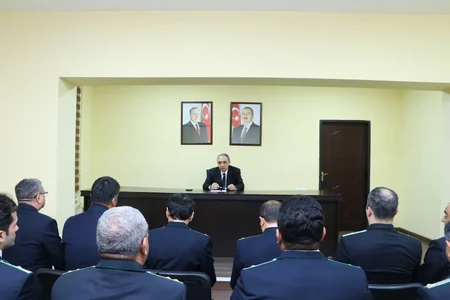 Baş prokuror Abşeronda vətəndaşları qəbul edib