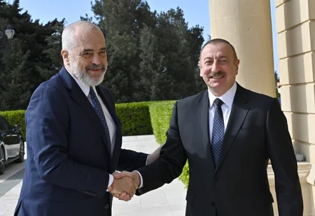 Prezident İlham Əliyevin Albaniyanın Baş naziri ilə təkbətək görüşü olub