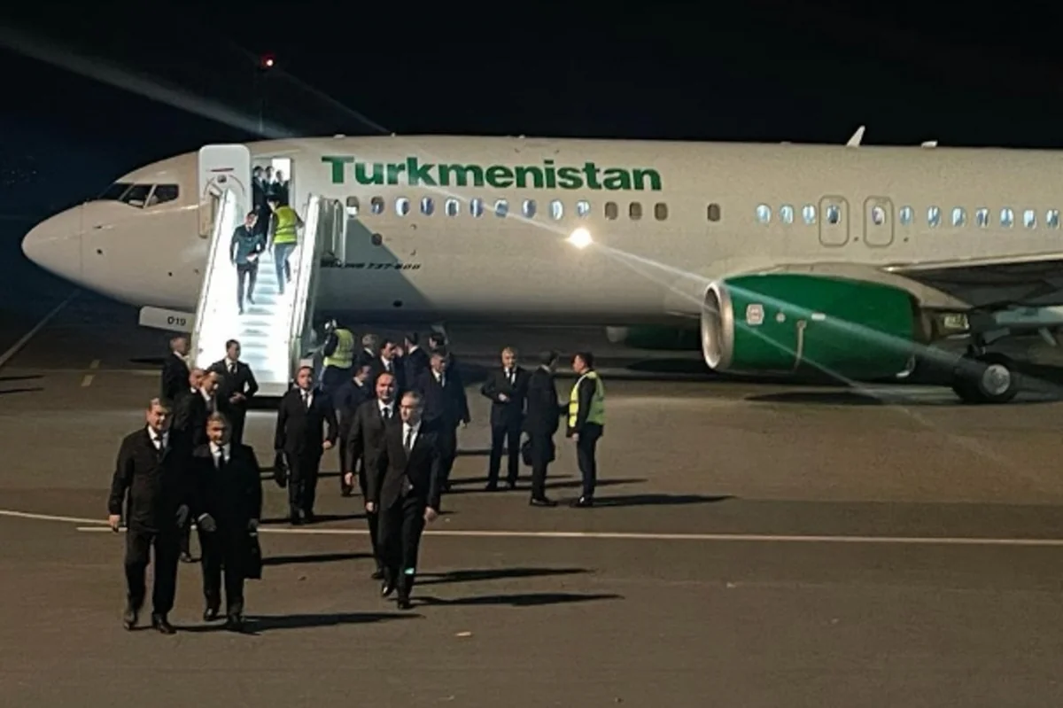 Делегация Кабмина Туркменистана прибыла в Таджикистан