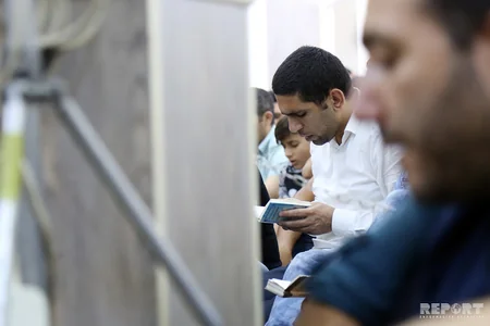 Bakıda Ramazan ayının ilk Qədr gecəsi qeyd olunub - FOTOREPORTAJ
