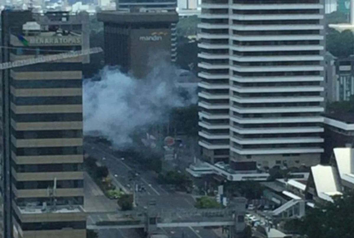 ISIS claims responsibility for suicide bombings in Jakarta