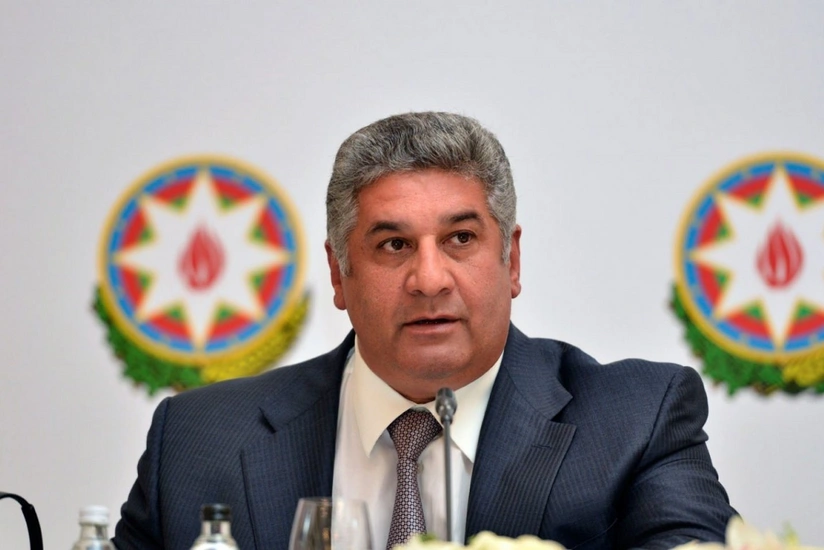 Azad Rəhimov jurnalistləri təbrik etdi