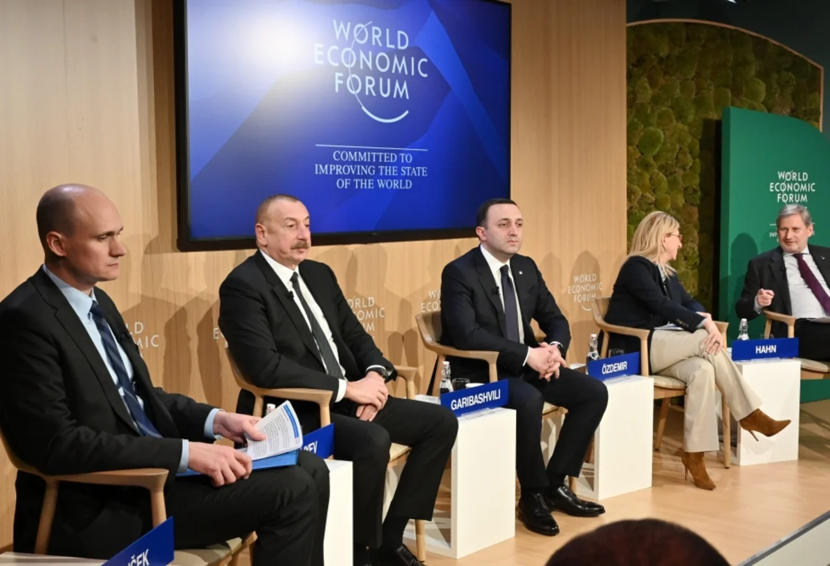 İlham Əliyev: Qafqazın üç ölkəsi səylərini birləşdirsə, region daha təhlükəsiz olar