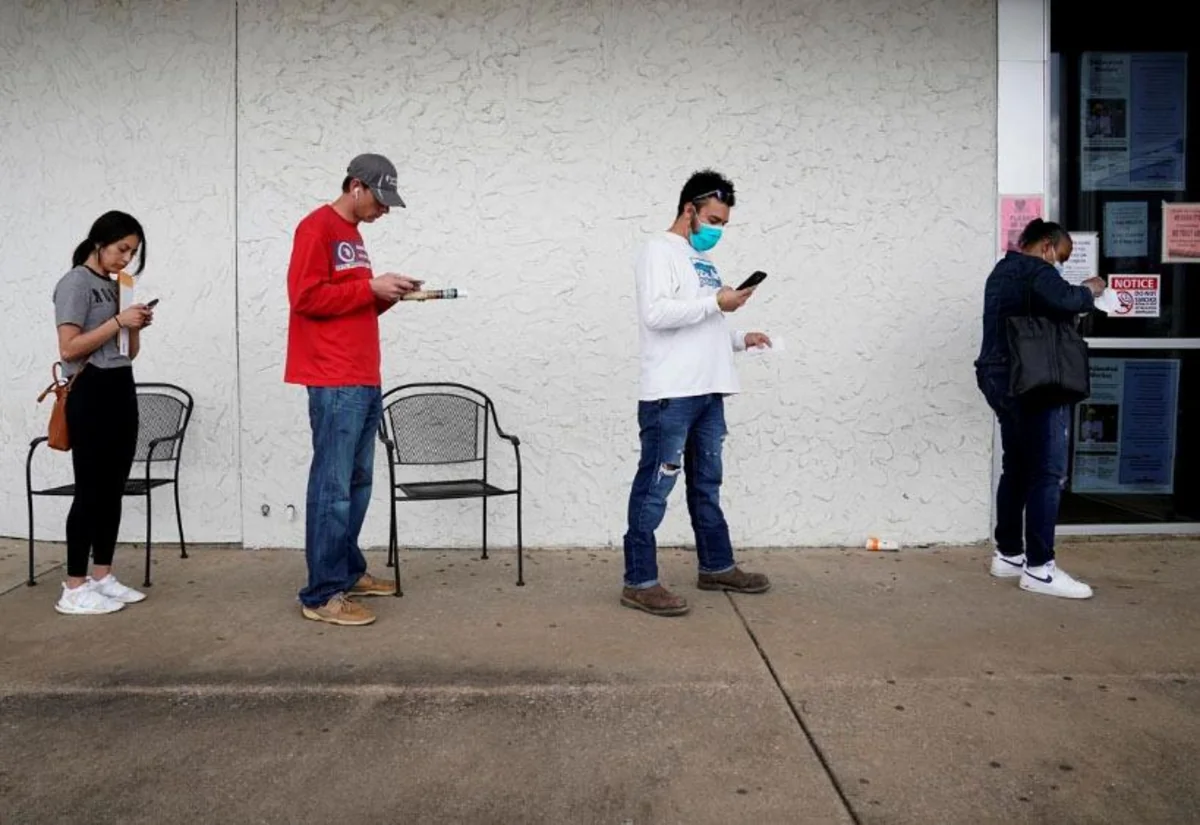 US unemployment claims grow