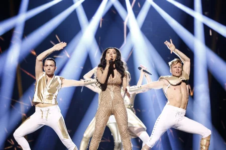 Самра Рагимли исполнила азербайджанскую песню Sarı gəlin на пресс-конференции в рамках Евровидения - ВИДЕО