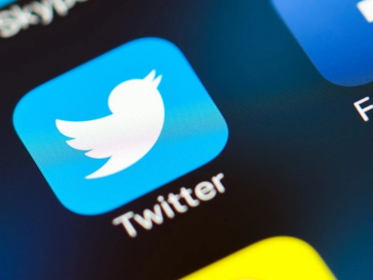 Новый генеральный директор Twitter объявил о реорганизации компании