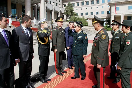 Pekində Azərbaycan və Çin müdafiə nazirlərinin görüşü keçirilib