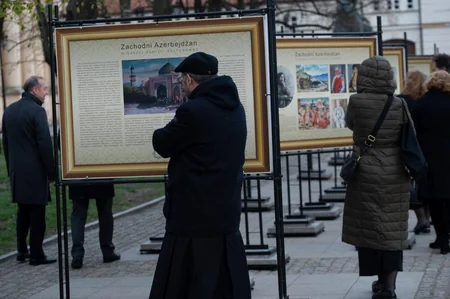 Polşada “Mədəni yaddaşımızda Qərbi Azərbaycan” adlı foto sərginin açılışı olub