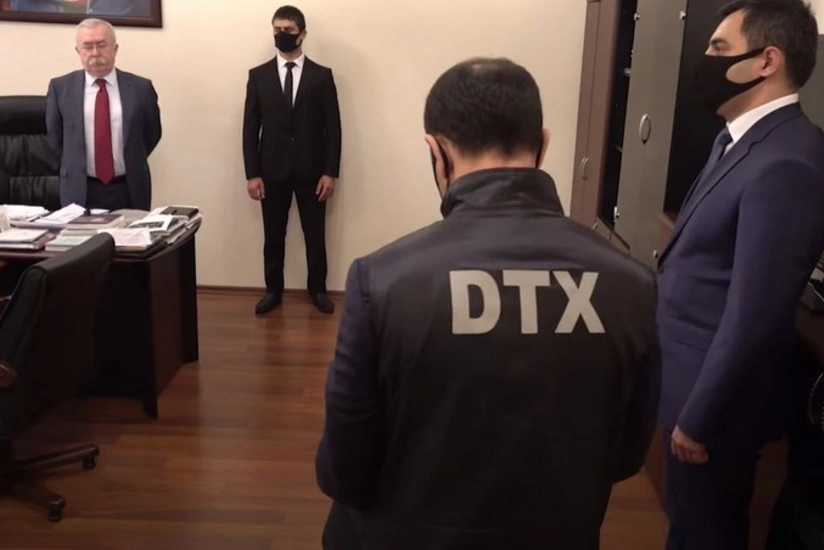 DTX-nin həbs etdiyi sabiq məmur digər qurumlardakı vəzifələrində qalır