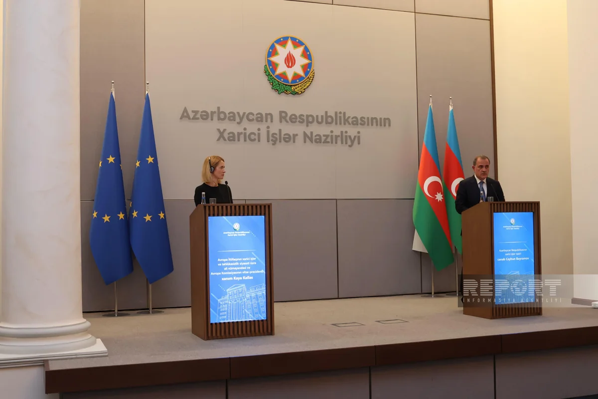 EU official briefed on extensive mine contamination of Azerbaijani territories