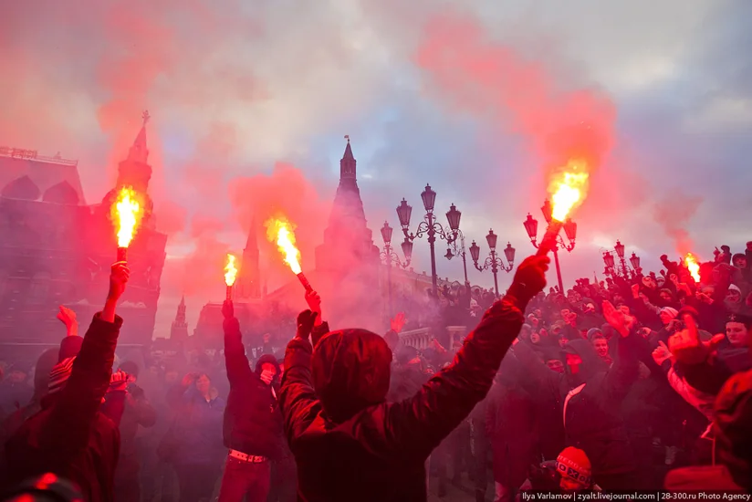 ​В Лондоне прошли протесты против переизбрания на пост премьера Кэмерона - ОБНОВЛЕНО
