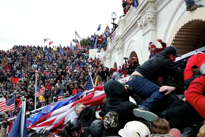 Американца с допуском к секретным данным обвинили в штурме Капитолия