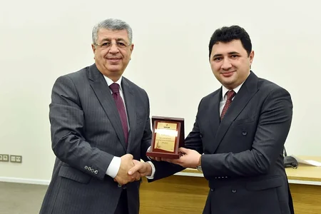 Neftçilərə Fəxri fərmanlar təqdim edilib