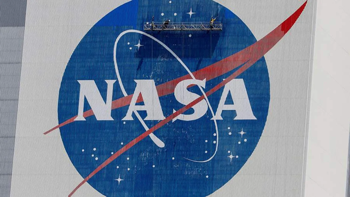 NASA HQ employees complain about cockroaches after Trump's executive order