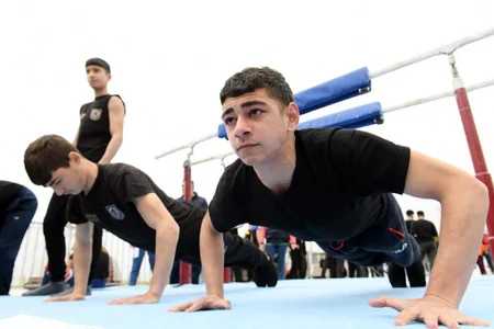 Bakı Bulvarında Beynəlxalq İdman Günü münasibətilə tədbir keçirilir