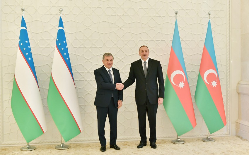 Şavkat Mirziyoyev Prezident İlham Əliyevə zəng edib