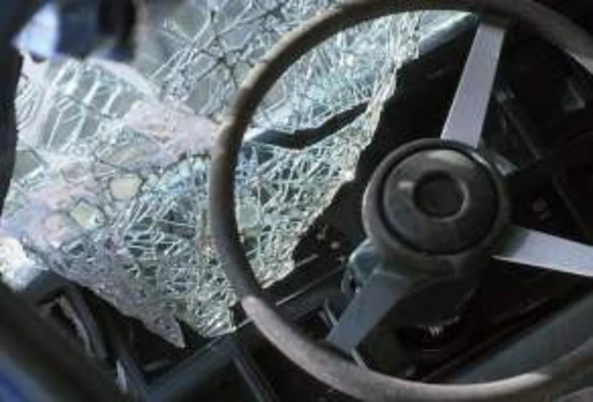 Astarada qəzaya uğrayan avtomobillərdən biri yanıb