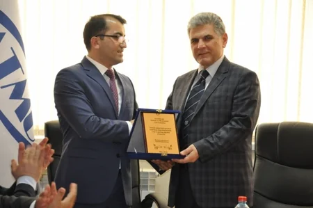 ​Turizm Universiteti ilə Mədəniyyətşünaslıq Mərkəzi arasında memorandum imzalanıb