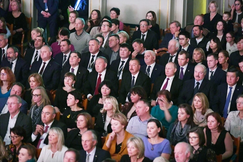 Place given to Nikol at the summit - Moscow does not believe in Pashinyan's smile - COMMENT