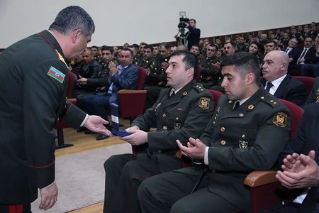 Aprel döyüşlərinin ildönümünə həsr olunan mərasim keçirilib