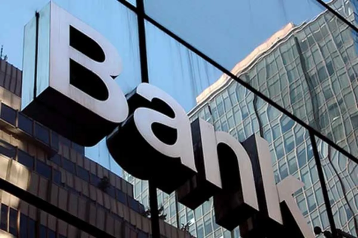 Azərbaycanda bank işçilərinin sayı dekabrda 458 nəfər azalıb