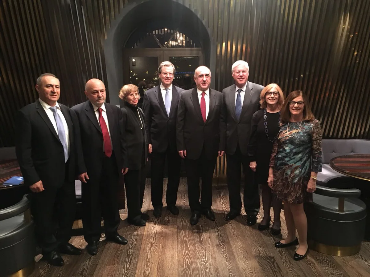 Elmar Məmmədyarov Amerika Yəhudi Komitəsinin nümayəndə heyəti ilə görüşüb