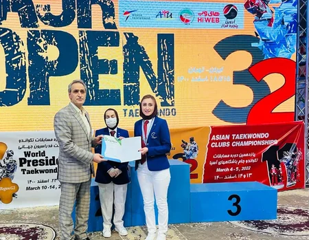 Azərbaycan taekvondoçuları İrandan 2 medalla qayıdır