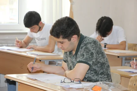 DİM bu gün IV ixtisas qrupu üzrə qəbul imtahanı keçirib - YENİLƏNİB