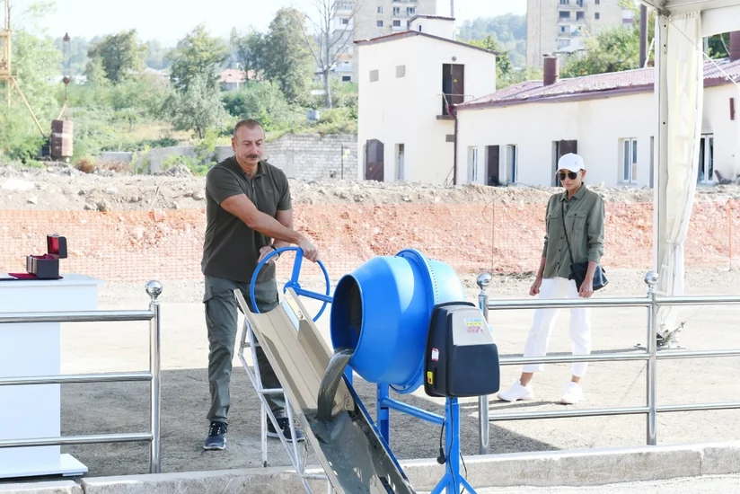 В Шуше заложен фундамент отеля и конференц-центра