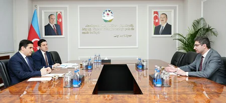 Fərid Əhmədov “Yüksəliş” müsabiqəsinin qalibləri ilə görüşüb