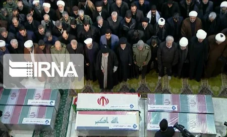 В Тегеране прощаются с генералом Сулеймани, совершен Джаназа-намаз - ФОТО