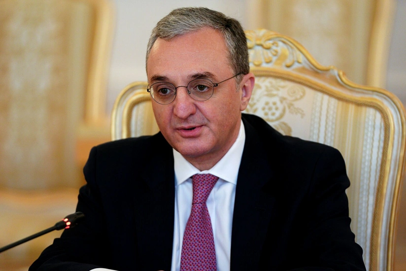 Keçmiş XİN başçısı ailəsini Ermənistandan çıxarır