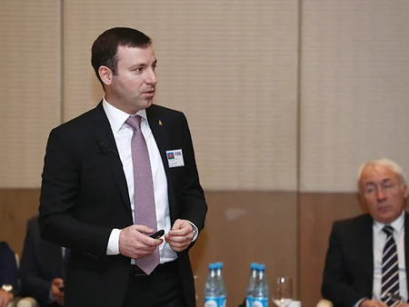 Bakıda FIFA-nın İcraedici Futbol Sammiti keçirilib