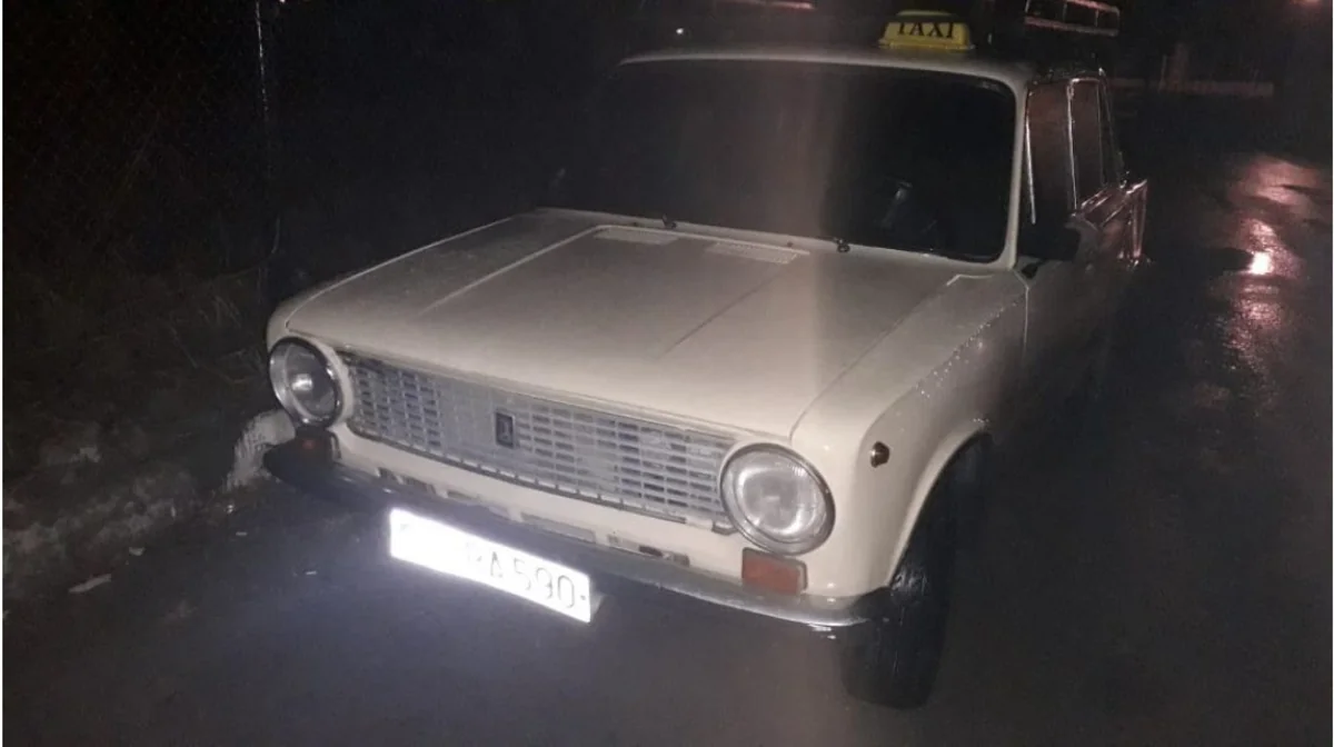 Kürdəmirdə yolu keçmək istəyən 17 yaşlı qızı avtomobil vurub