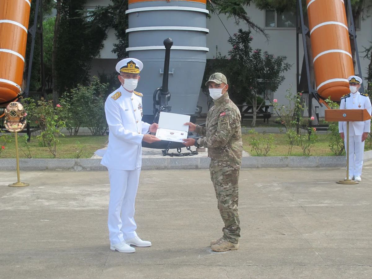 Azerbaijani servicemen complete international course in Turkey