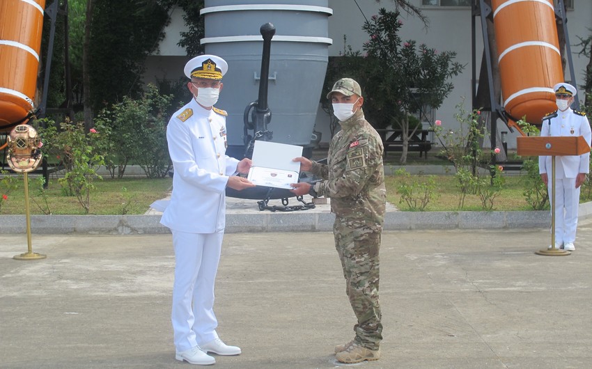 Azerbaijani servicemen complete international course in Turkey
