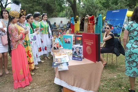 ​Daşkənddə keçirilən beynəlxalq xeyriyyə festivalında Azərbaycan mətbəxi təqdim edilib