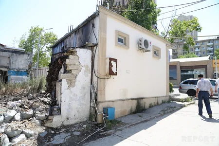 “Sovetski”də söküntü aparılan ərazidə yanğın baş verib - FOTO