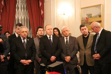 Azərbaycanın Britaniyadakı səfirliyində Xocalı soyqırımının 26-cı ildönümü münasibəti ilə anım mərasimi keçirilib